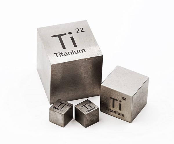 Giới thiệu về Titanium