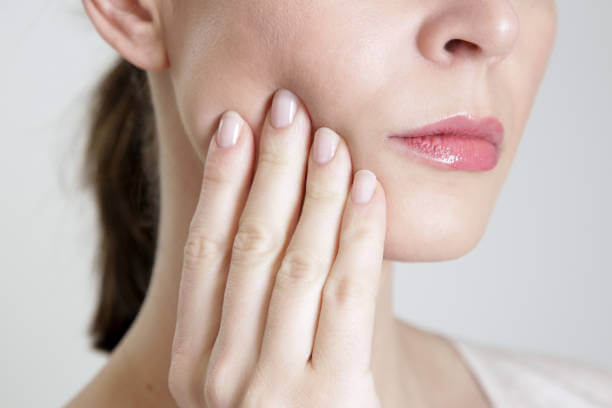 Cách điều trị trật khớp hàm