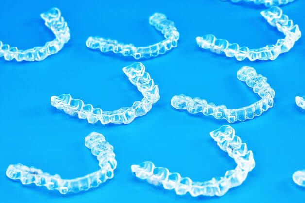Niềng răng trong suốt Zenyum mang lại những ưu điểm gì?